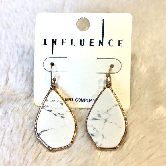 Jewelry - Artisan White Marbled and Gold Tone Earrings